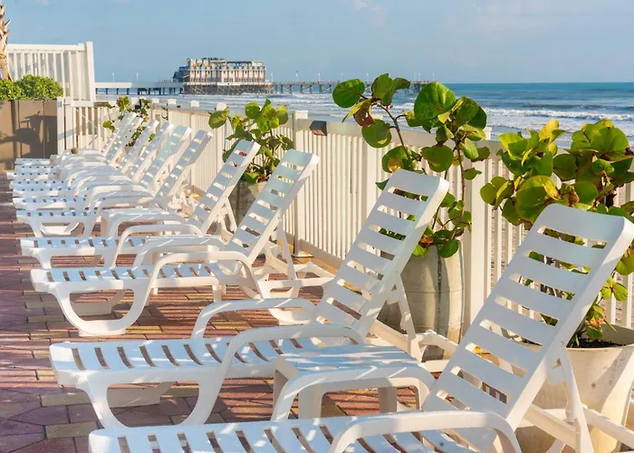 Boardwalk Inn And Suites